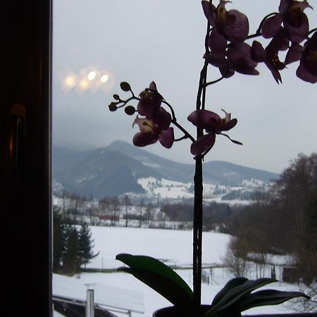 Rekreačná chata pod Jedľovinou Varin Habitación foto
